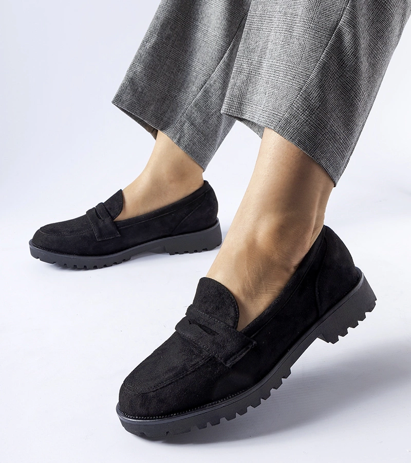 Juodi klasikiniai eko zomšos mokasinai Ticengo