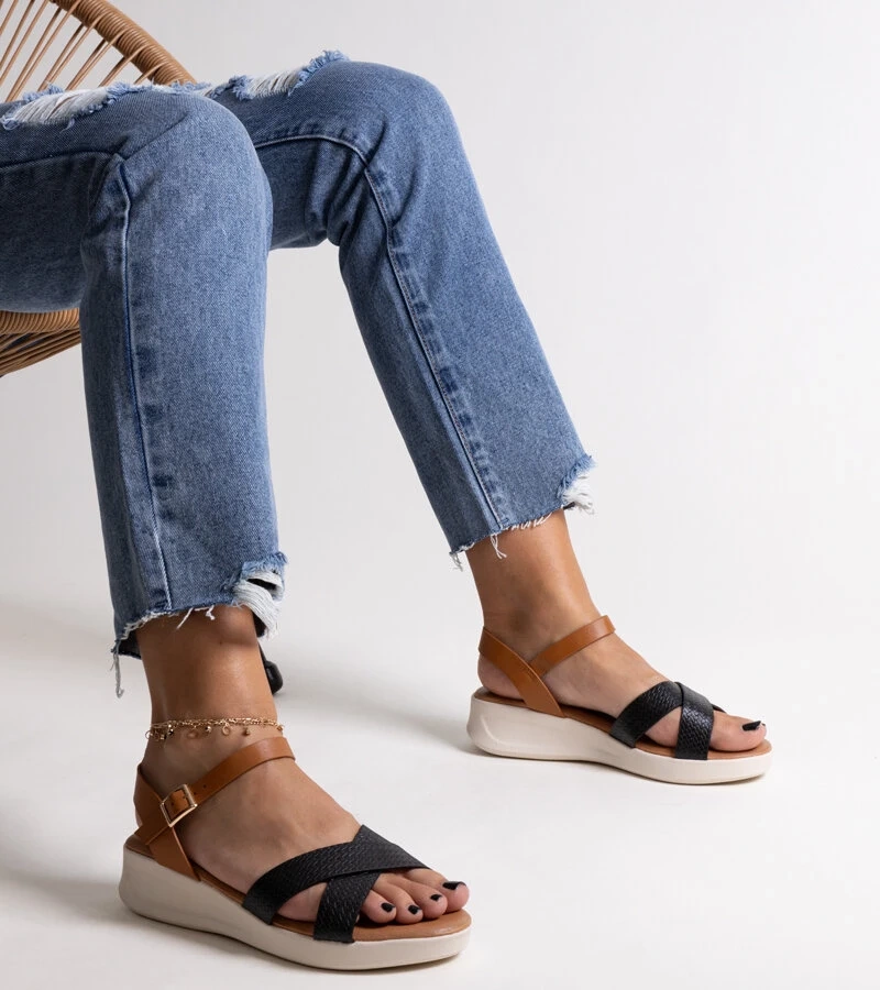 Juodai rudi „Hakima“ žemių platformų sandalai