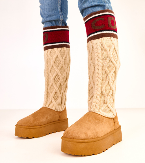 Rudi auliniai sniego batai ant platformos su aukštu aulu Coo