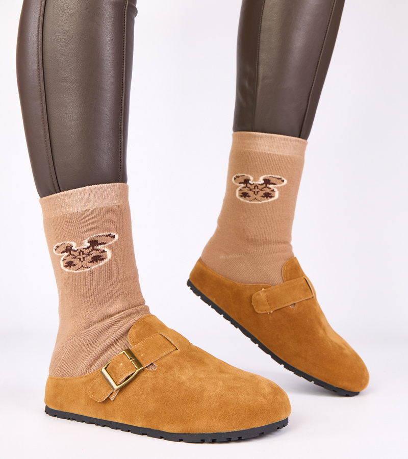 Rudi mulai su dekoratyvia sagtimi „Atoria“