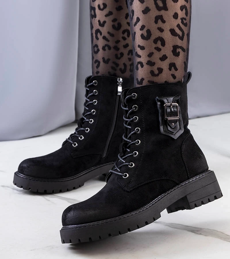 Juodosios džudės kerziniai batai