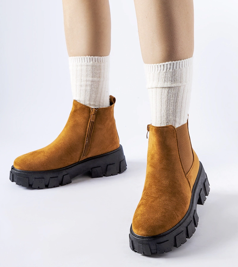 Rudi žemi batai su masyvia platforma Willo