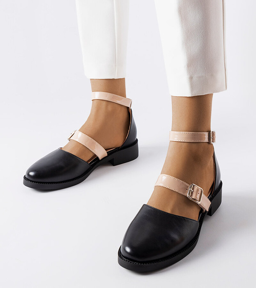 Juodi balerinos su sagtimi Josiane