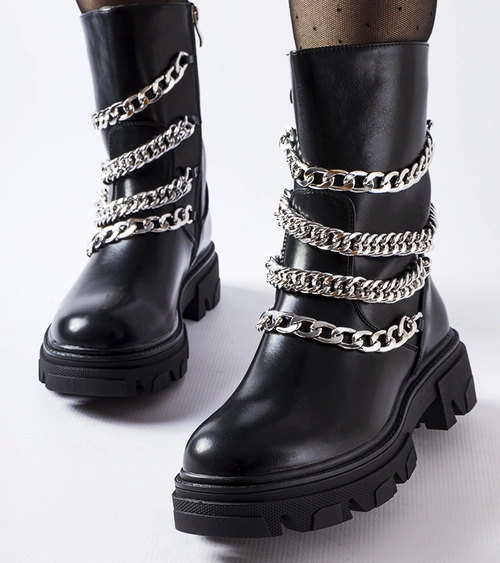 Juodi aulinukai su puošniomis grandinėlėmis Bacco