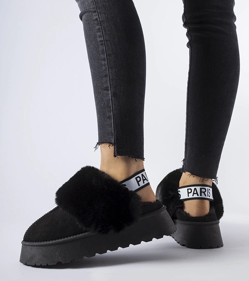 Juodi pašiltinti šlepetės su gumine juostele ir kailiu „Sangro“