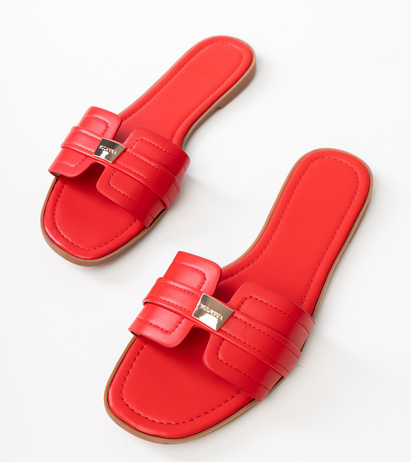 Raudonos moteriškos šlepetės su puošmena ant dirželio Levanda