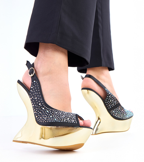 Juodi sandalai su cirkoniais ant futuristinio pado Teila