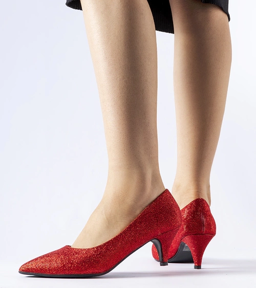 Raudoni blizgučiai žemi aukštakulniai Pescara