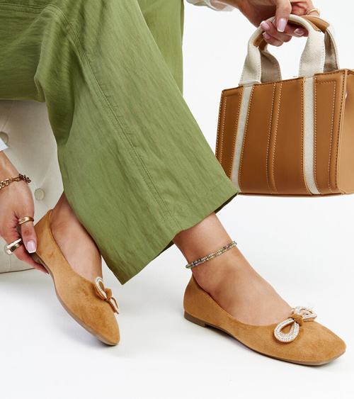 Rudi balerinai su kaspinu Gaillou