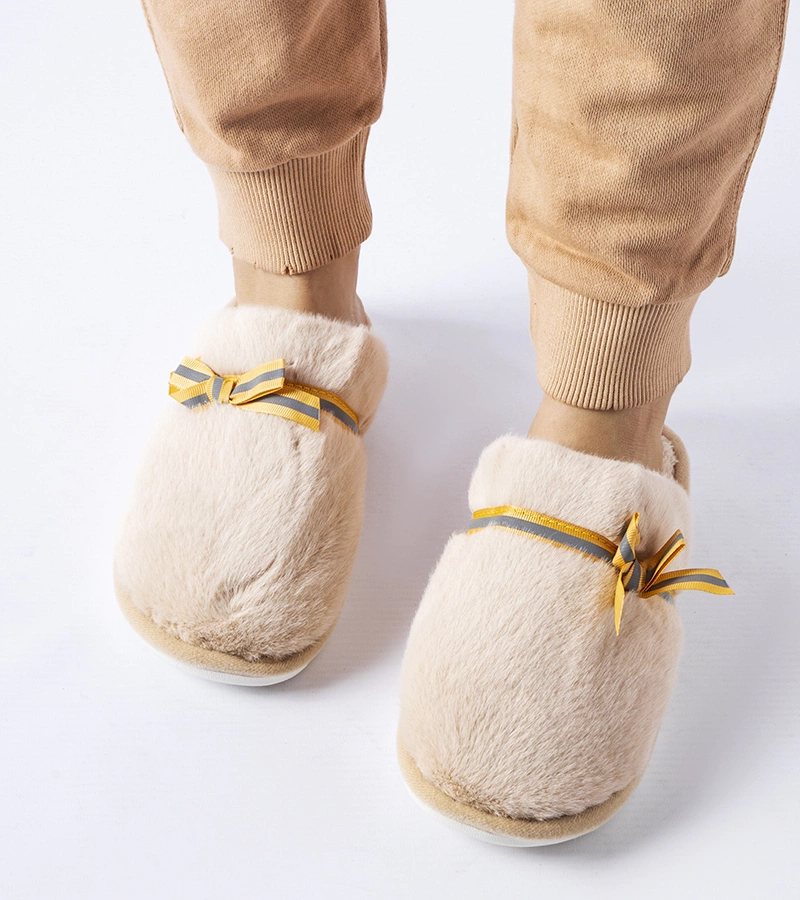 Smėlio spalvos šilti šlepetės su kaspinu Antonino