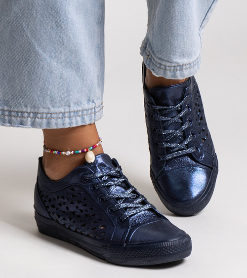 Tamsiai mėlyni ažūriniai sportbačiai Safune