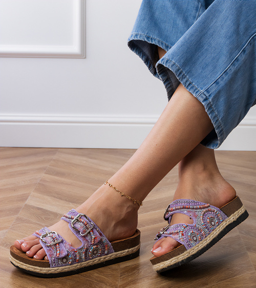 Violetiniai etniniai šlepetės su sagtimis ant dirželių Zebrina