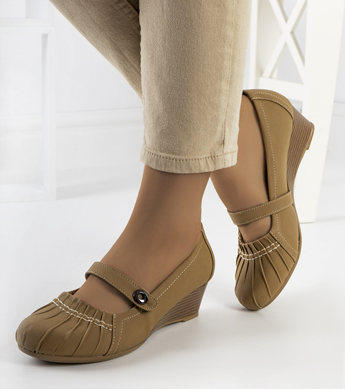 Smėlio spalvos susiraukšlėję aukštakulniai Nita