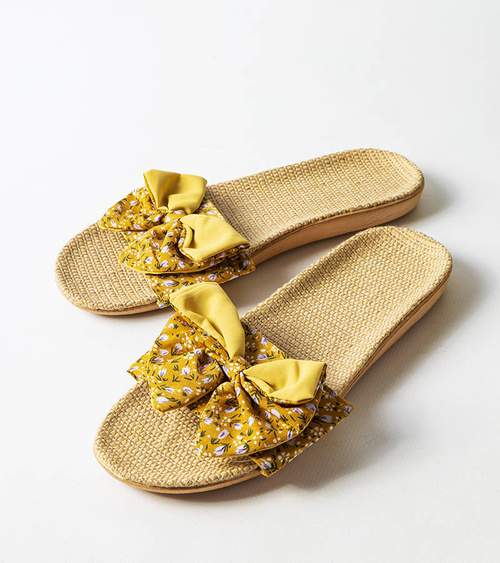 Geltoni šlepetės su kaspinu Tachel