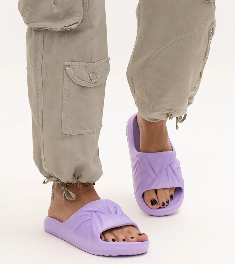 Violetinės putplasčio šlepetės Cunta
