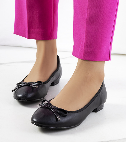 Juodi balerinai Bitsi