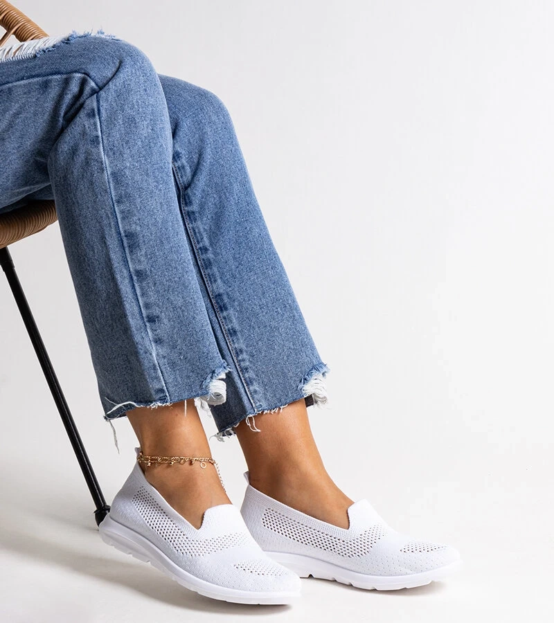 Balti sportiniai bateliai su putplasčio padu Rahima