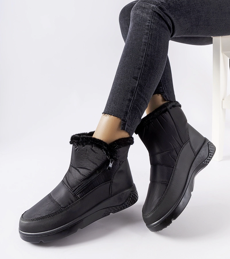 Juodos pašiltintos sniego batai su užtrauktuku „Judithe“