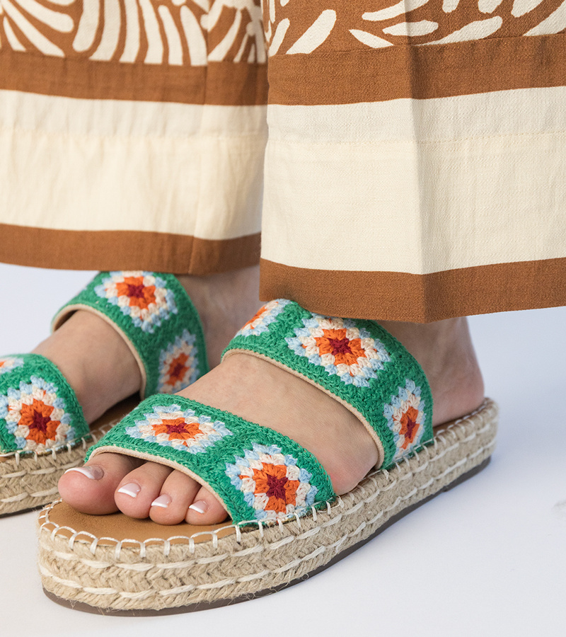 Žalios siuvinėtos espadrilės šlepetės Lelis