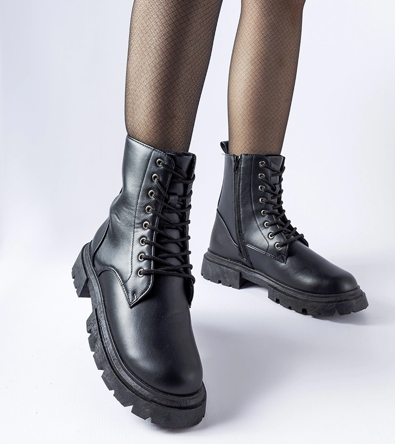 Juodi pašiltinti moteriški kerziniai batai „Hansine“