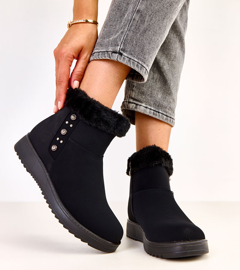 Juodi pašiltinti matinės odos aulinukai Boliva