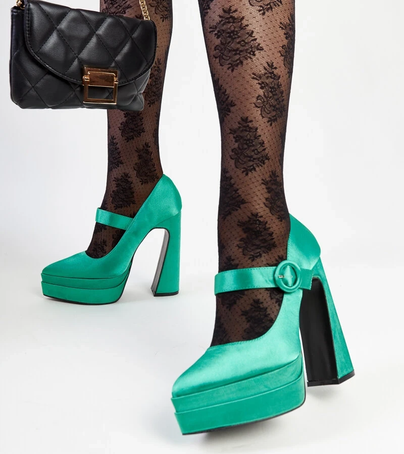 Žalios aukštakulnės basutės storu kulnu Mikea