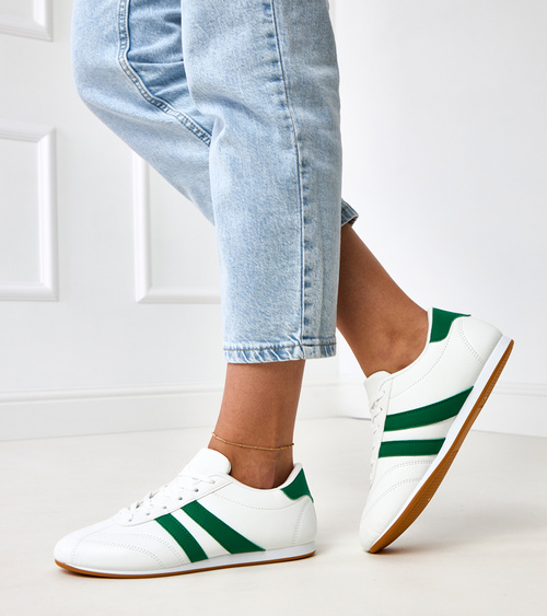 Balti sportiniai batai su žalia Mydland detale