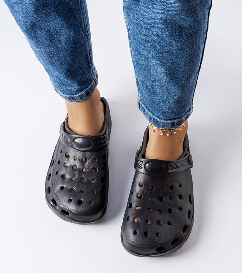 Juodi putplasčio sandalai-šlepetės „Hayes“