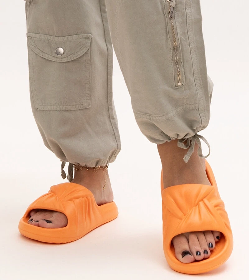 Oranžinės putplasčio šlepetės Cunta