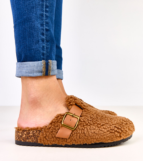 Rudi uždari kailiniai šlepetės „Milosa“