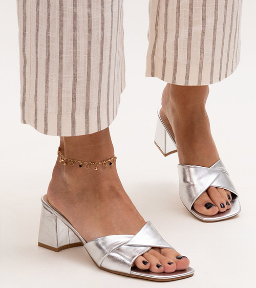 Sidabrinės „Fanan“ aukštakulnės šlepetės