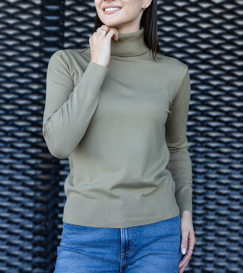 Žalias laisvo kirpimo golfas Nida