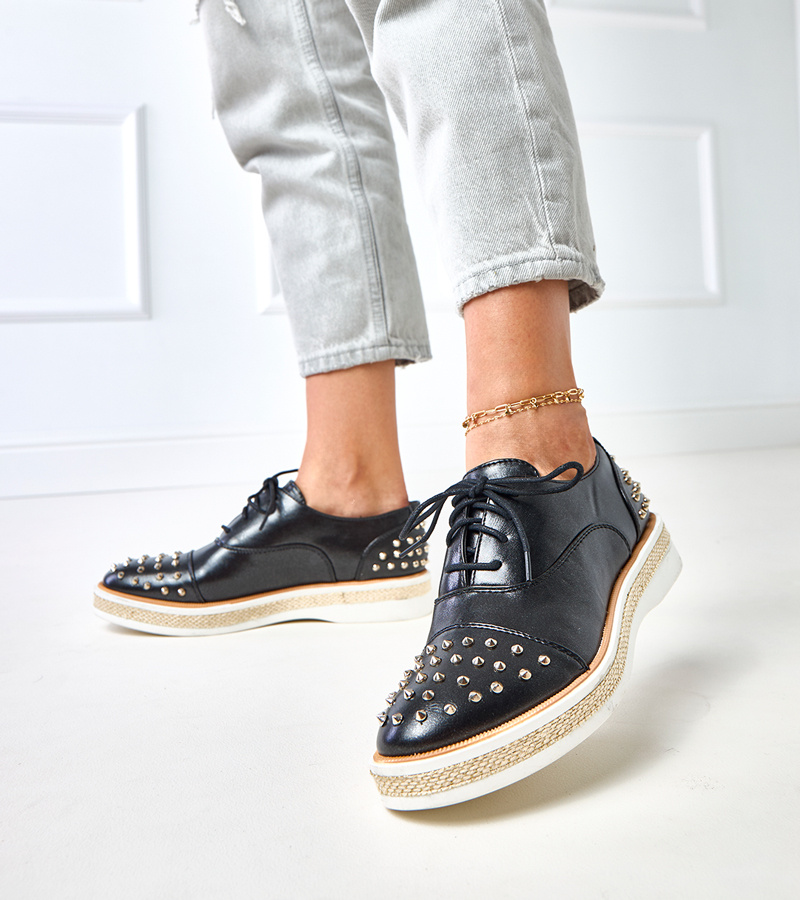 Juodi moteriški bateliai su kniedėmis „Kamira“