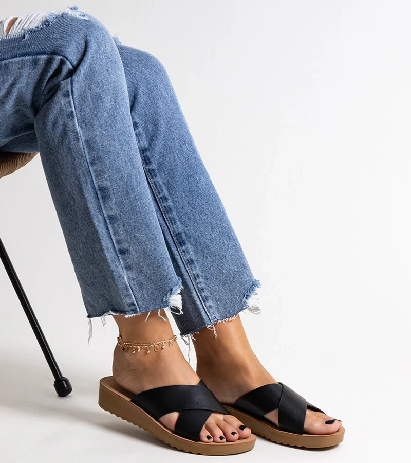 Juodi platforminiai eko odos Burtuka šlepetės