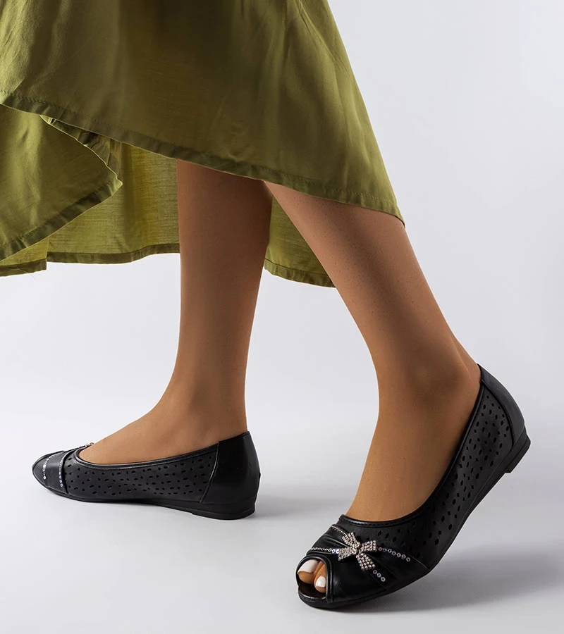 Nėriniuotos juodos balerinos su kaspinu Simpsville