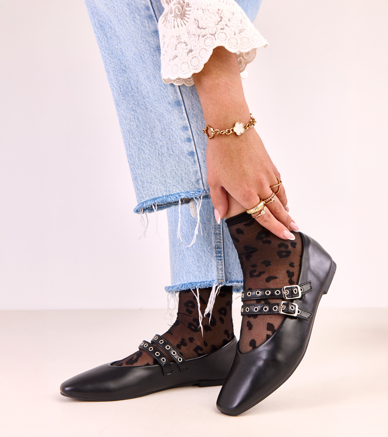 Juodi balerinai su kvadratine nosele ir sagtimis „Alfira“