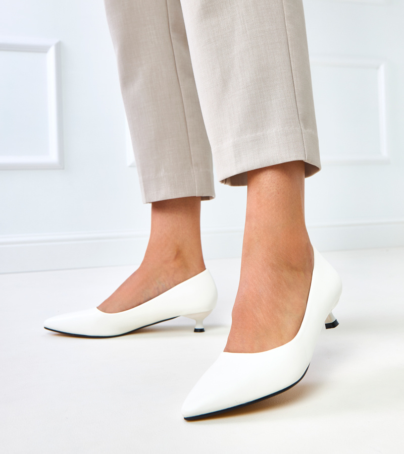 Balti žemi Louise aukštakulniai