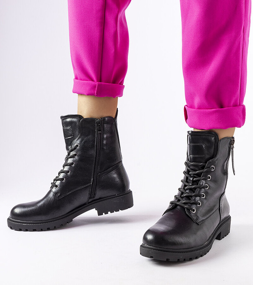 Juodi pašiltinti auliniai batai „Ailen“