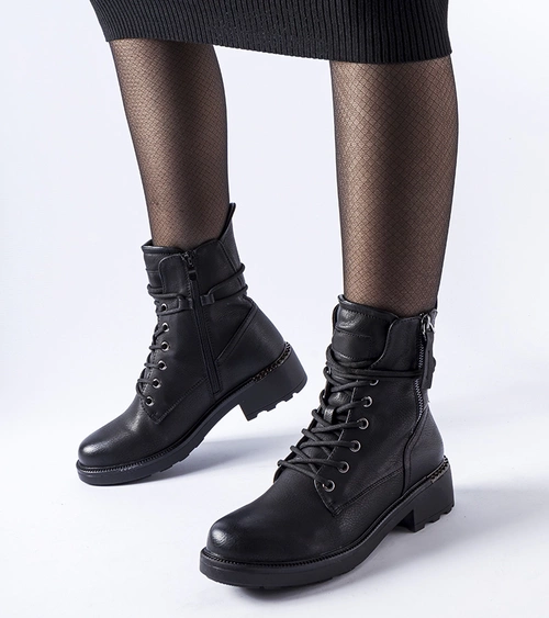 Juodi aulinukai su dekoratyviniu užtrauktuku Emarese