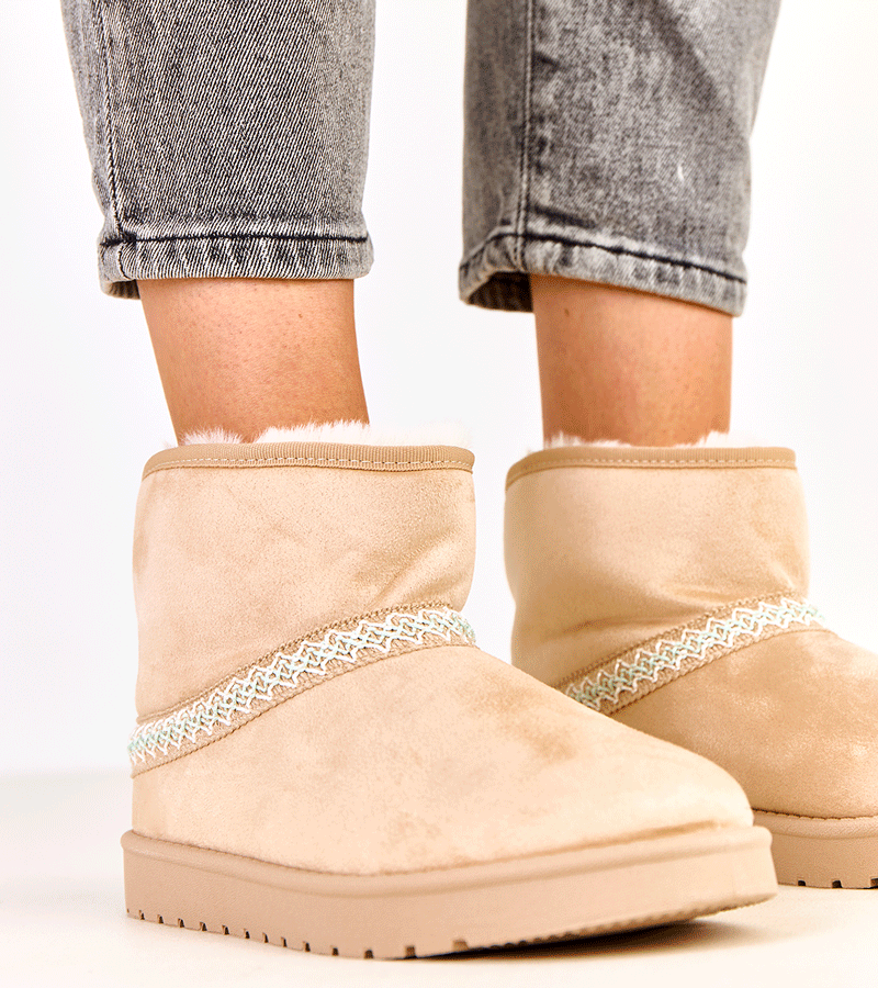 Smėlio spalvos žemi dirbtinio zomšos sniego batai Karolla