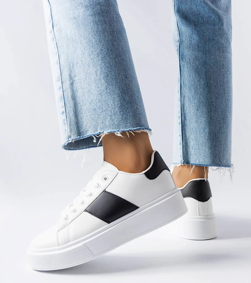 Balti sportbačiai su juoda juostele Aurélie