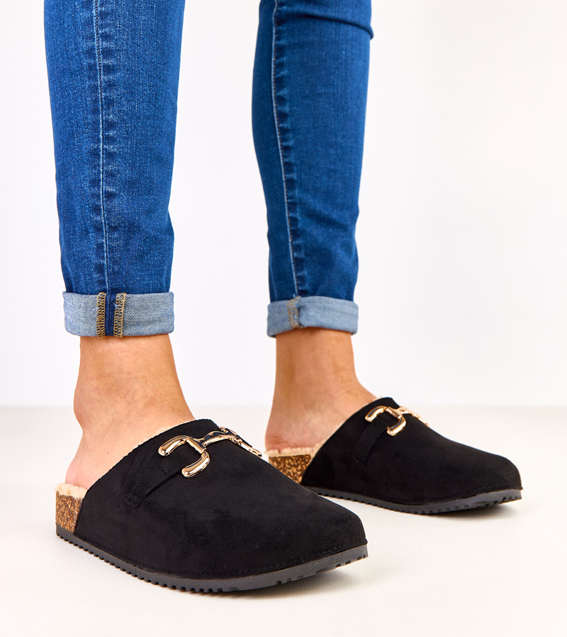 Juodi uždari šlepetės su auksine puošmena Stenley