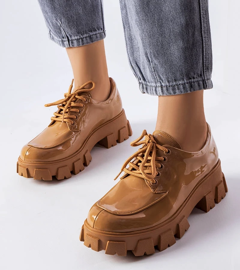 Rudi lakuoti pusbačiai Beccadelli