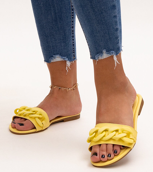 Geltoni šlepetės su matine grandine Aliyan