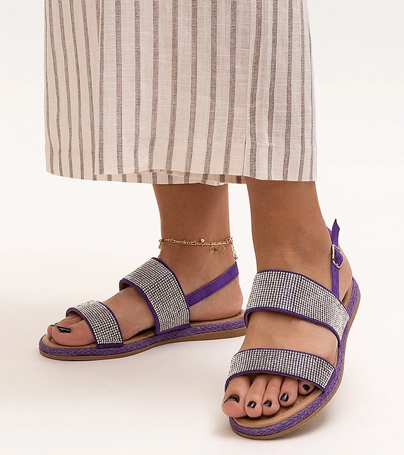 Violetiniai basutės puoštos kalnų kristalais Carvalia