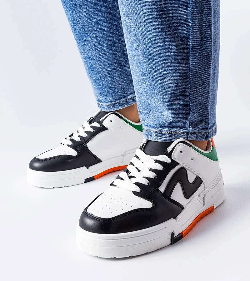 Juodai balti batai su storesniu padu Harter