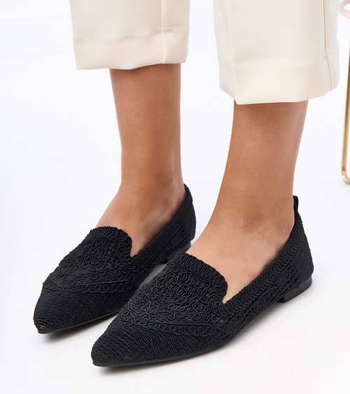 Juodos ažūrinės balerinos „Gerania“