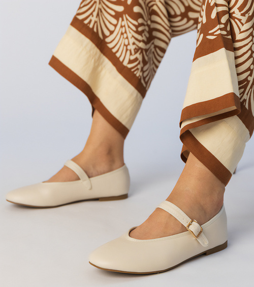 Smėlio spalvos moteriški balerinos su sagtimi Mollis