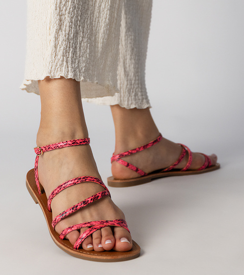 Rožiniai sandalai su lygiu padu Kates