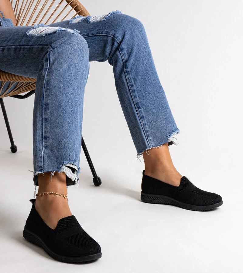 Juodi įmaunami sportiniai bateliai „Abadly“